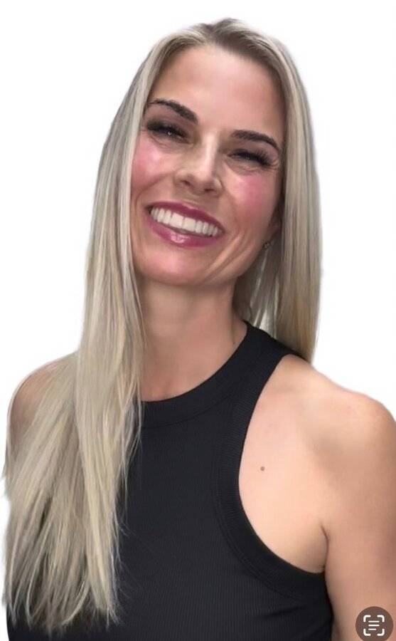 Jennie Garret Photo